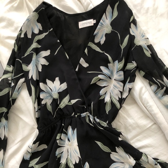 LIONESS ROMPER - Picture 2 of 3